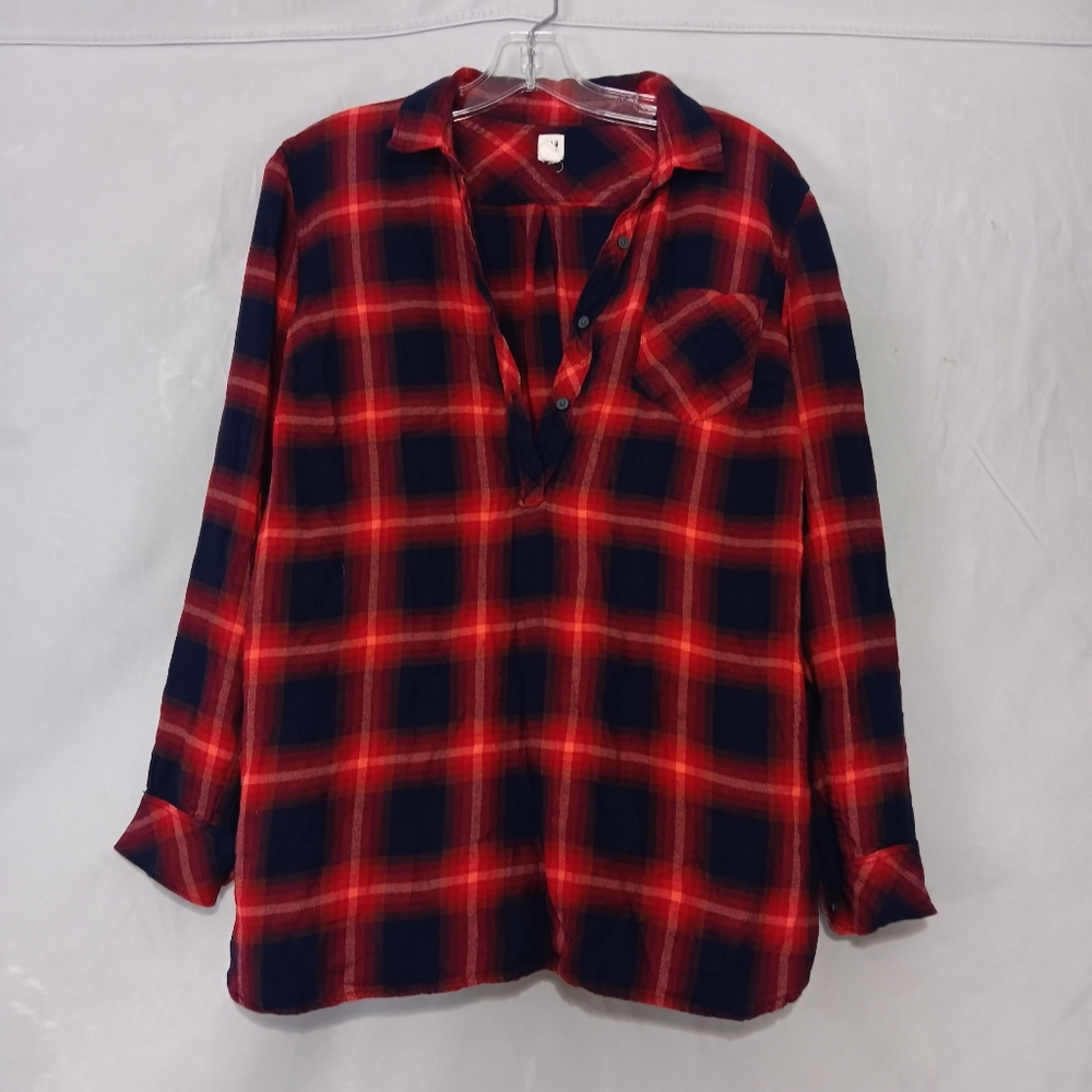 GAP Maternity Plaid Red and Black Women's Top Small